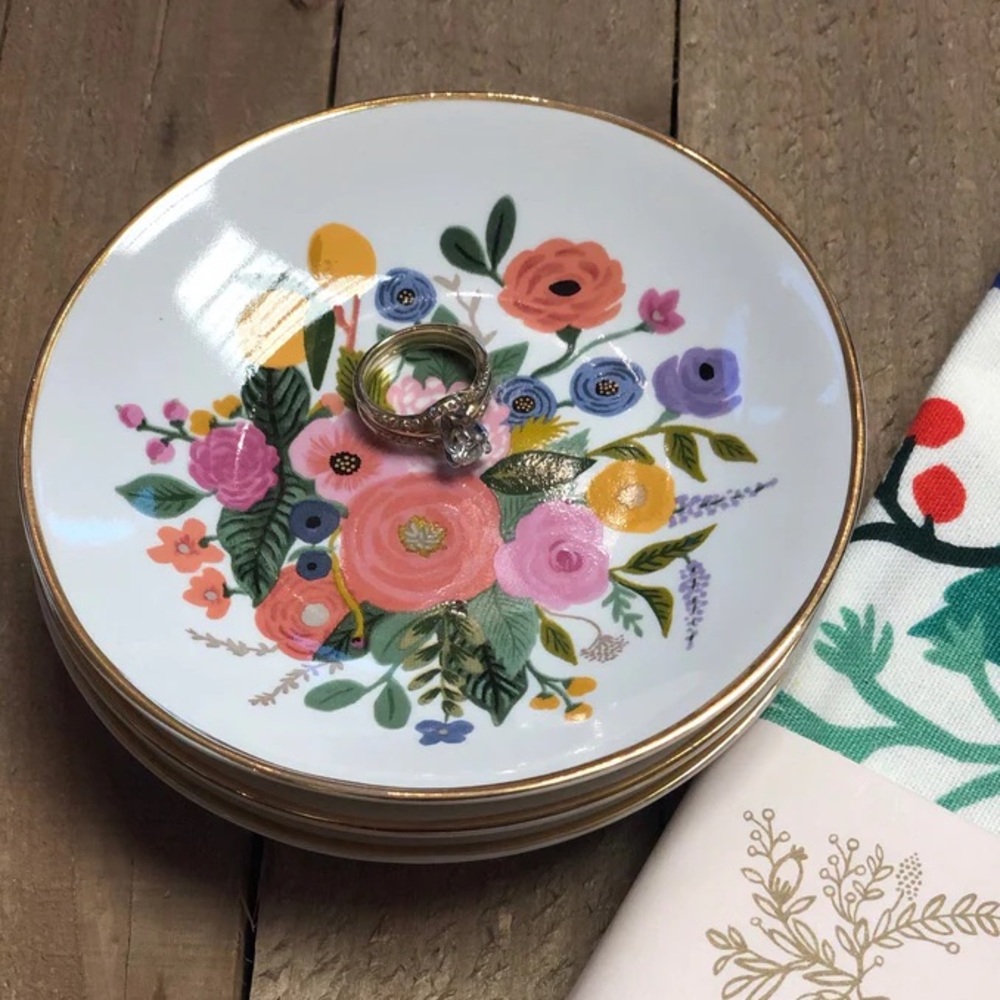 Rifle Paper Co. Garden Party Bouquet Porcelain Ring Dish 4” - Picture 3 of 5